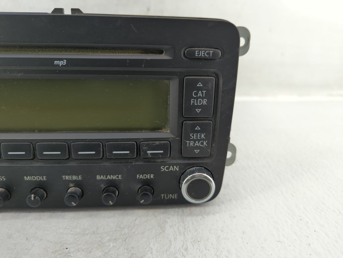 Volkswagen Cc Am Fm Cd Player Radio Receiver - Oemusedautoparts1.com