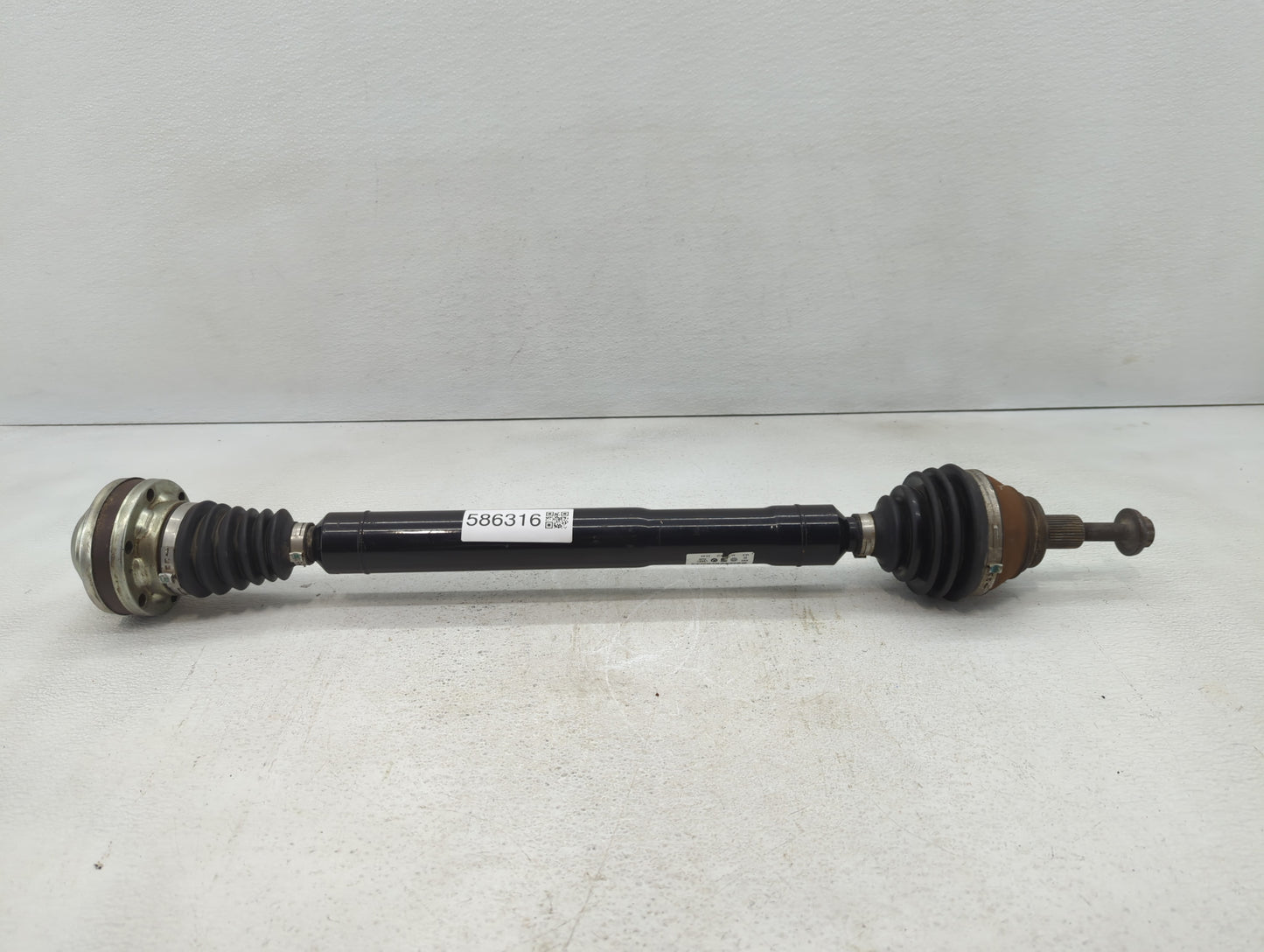 2011 Volkswagen Cc Axle Shaft Front Driver Cv C/v - Oemusedautoparts1.com