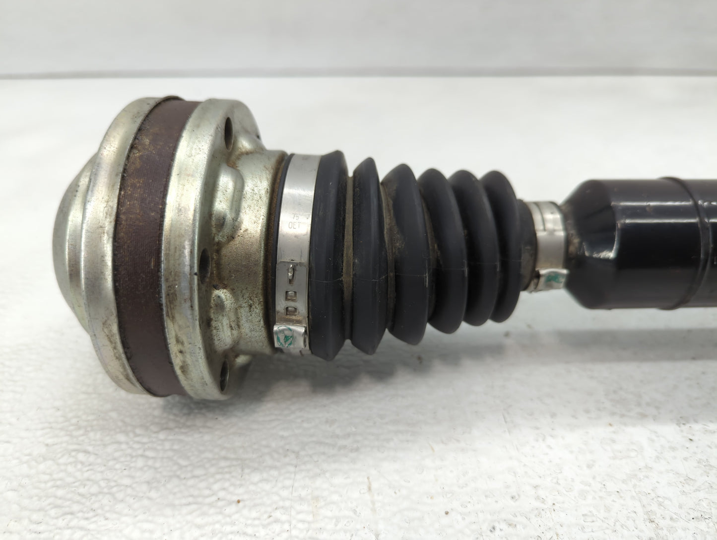 2011 Volkswagen Cc Axle Shaft Front Driver Cv C/v - Oemusedautoparts1.com