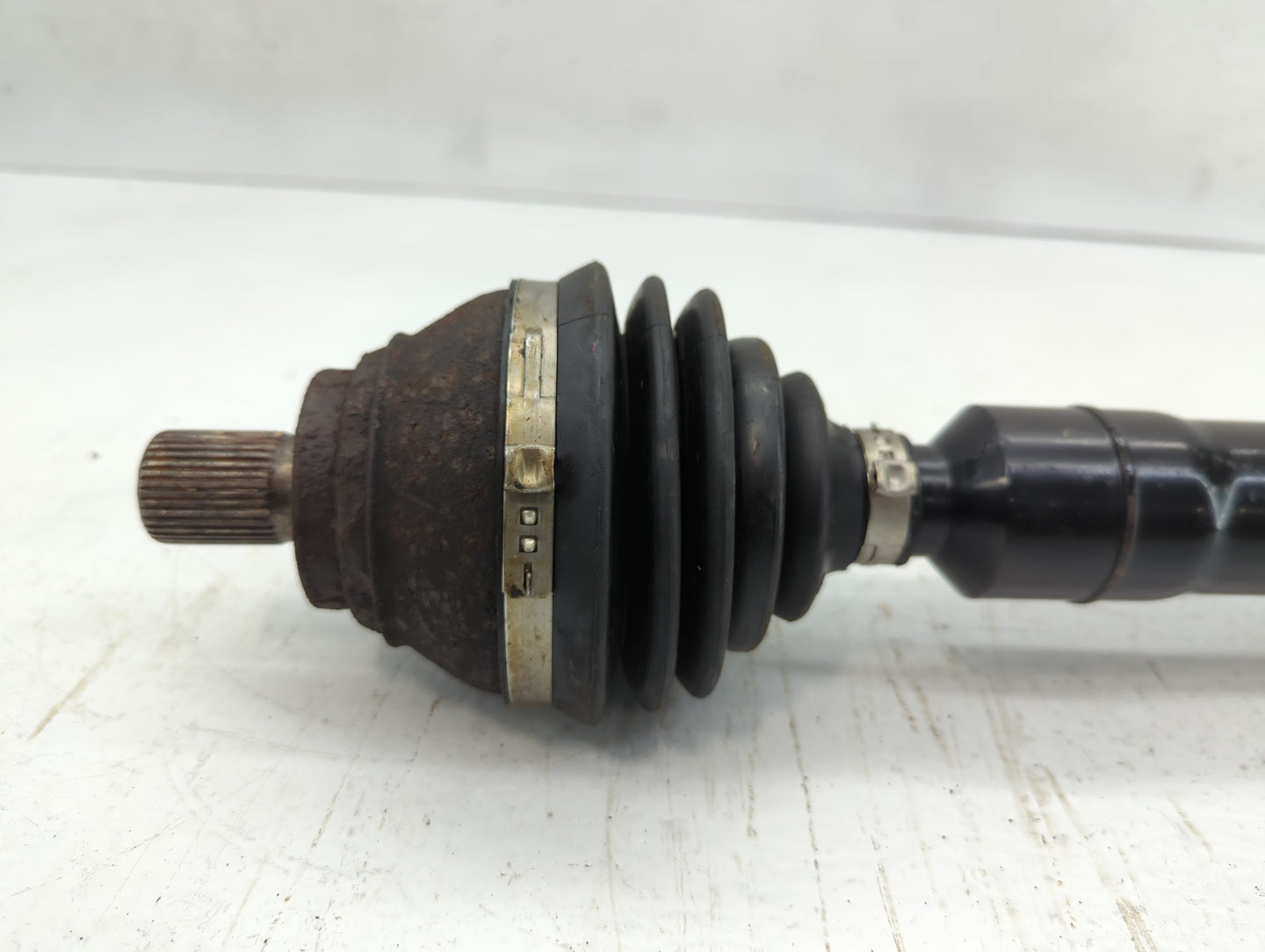 2011-2017 Volkswagen Cc Axle Shaft Front Passenger Cv C/v - Oemusedautoparts1.com