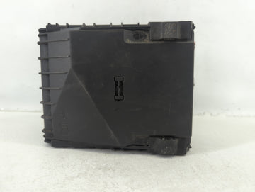 2009-2012 Volkswagen Cc Fusebox Fuse Box Panel Relay Module P/N:6359-2777 3C0 937 125 Fits Fits 2009 2010 2011 2012 OEM Used