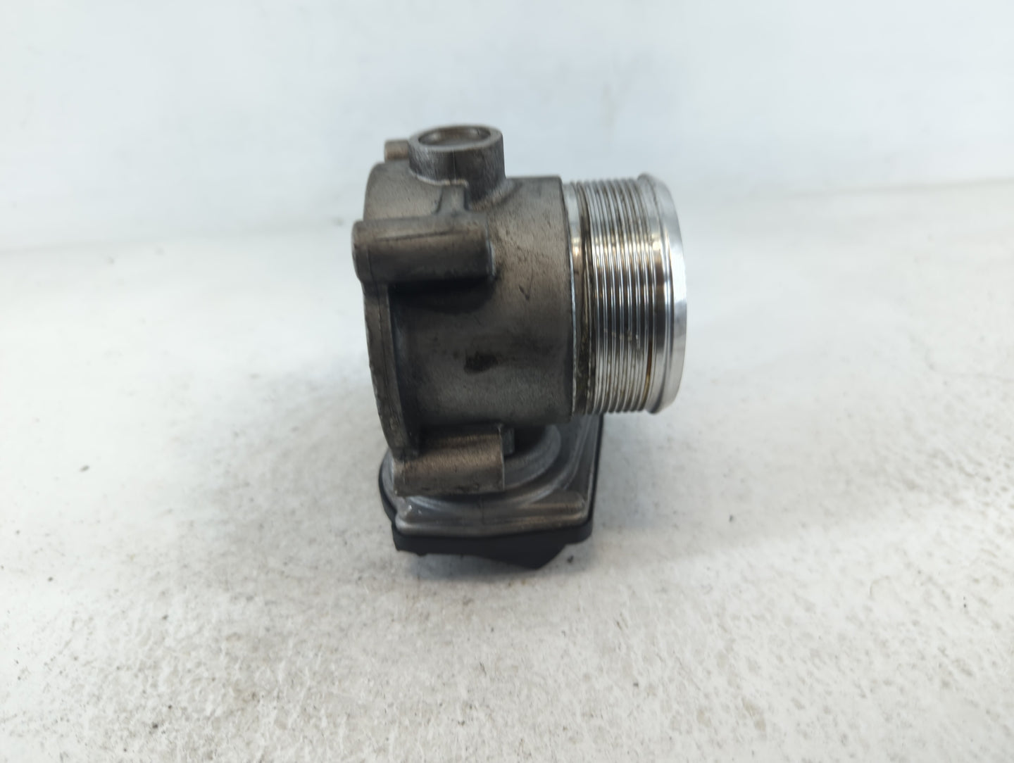 2009-2017 Volkswagen Cc Throttle Body P/N:06F 133 062 Q Fits OEM Used Auto Parts - Oemusedautoparts1.com