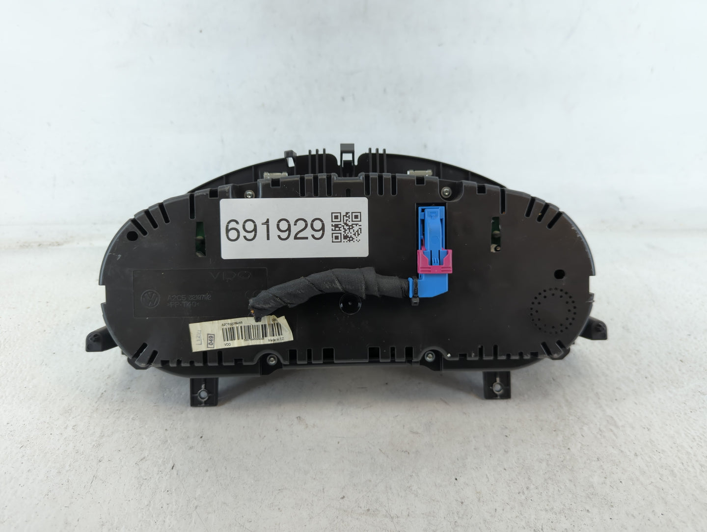 2010-2011 Volkswagen Cc Instrument Cluster Speedometer Gauges P/N:3C8920 970M Fits Fits 2010 2011 OEM Used Auto Parts - Oemu