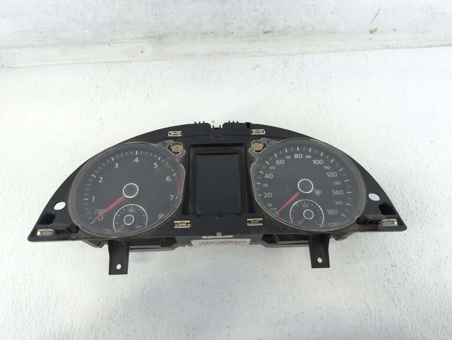 2010-2011 Volkswagen Cc Instrument Cluster Speedometer Gauges P/N:3C8920 970M Fits Fits 2010 2011 OEM Used Auto Parts - Oemu