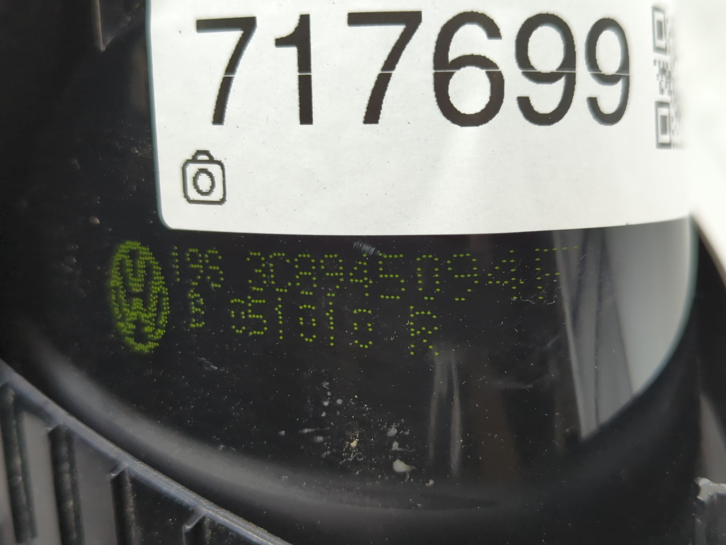 2011-2012 Volkswagen Cc Tail Light Assembly Passenger Right OEM P/N:3C89450945 Fits Fits 2011 2012 OEM Used Auto Parts - Oem