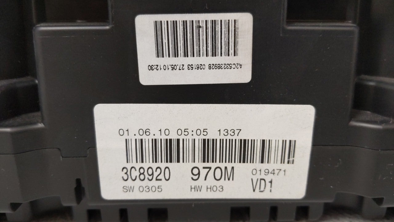 2010-2011 Volkswagen Cc Instrument Cluster Speedometer Gauges P/N:3C8920970M Fits Fits 2010 2011 OEM Used Auto Parts - Oemus