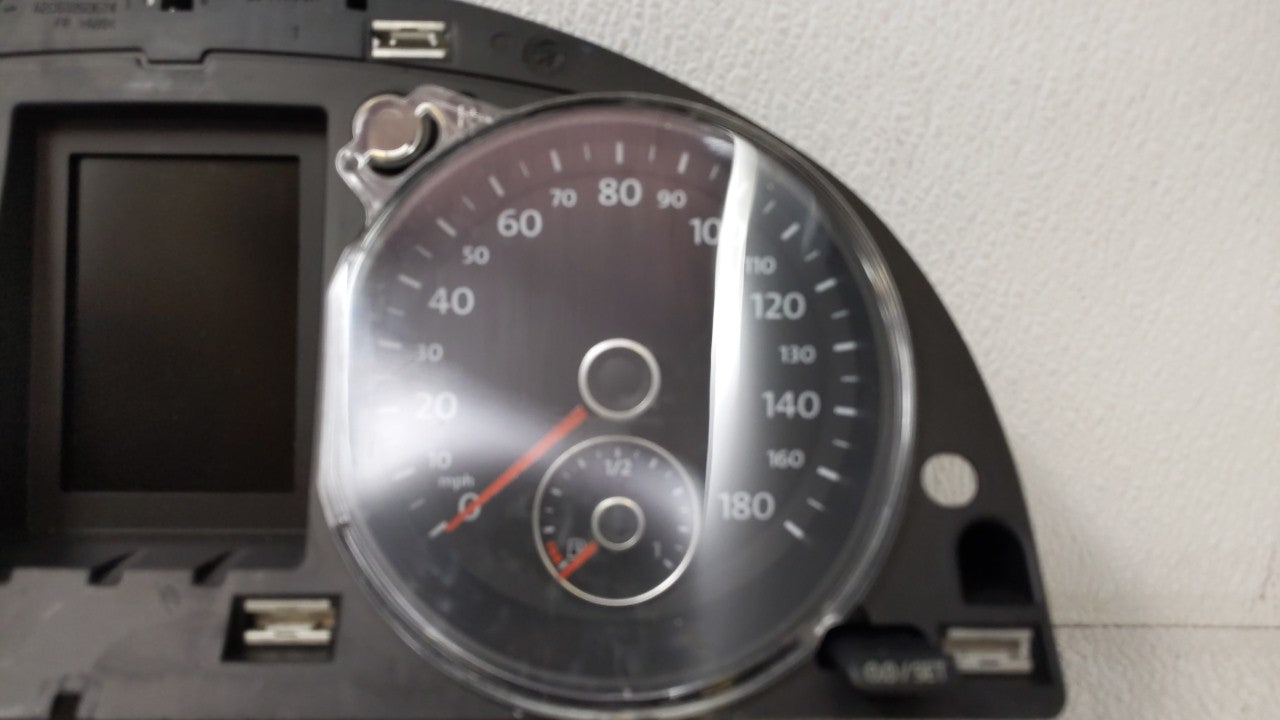 2010-2011 Volkswagen Cc Instrument Cluster Speedometer Gauges P/N:3C8920970MX Fits Fits 2010 2011 OEM Used Auto Parts - Oemu