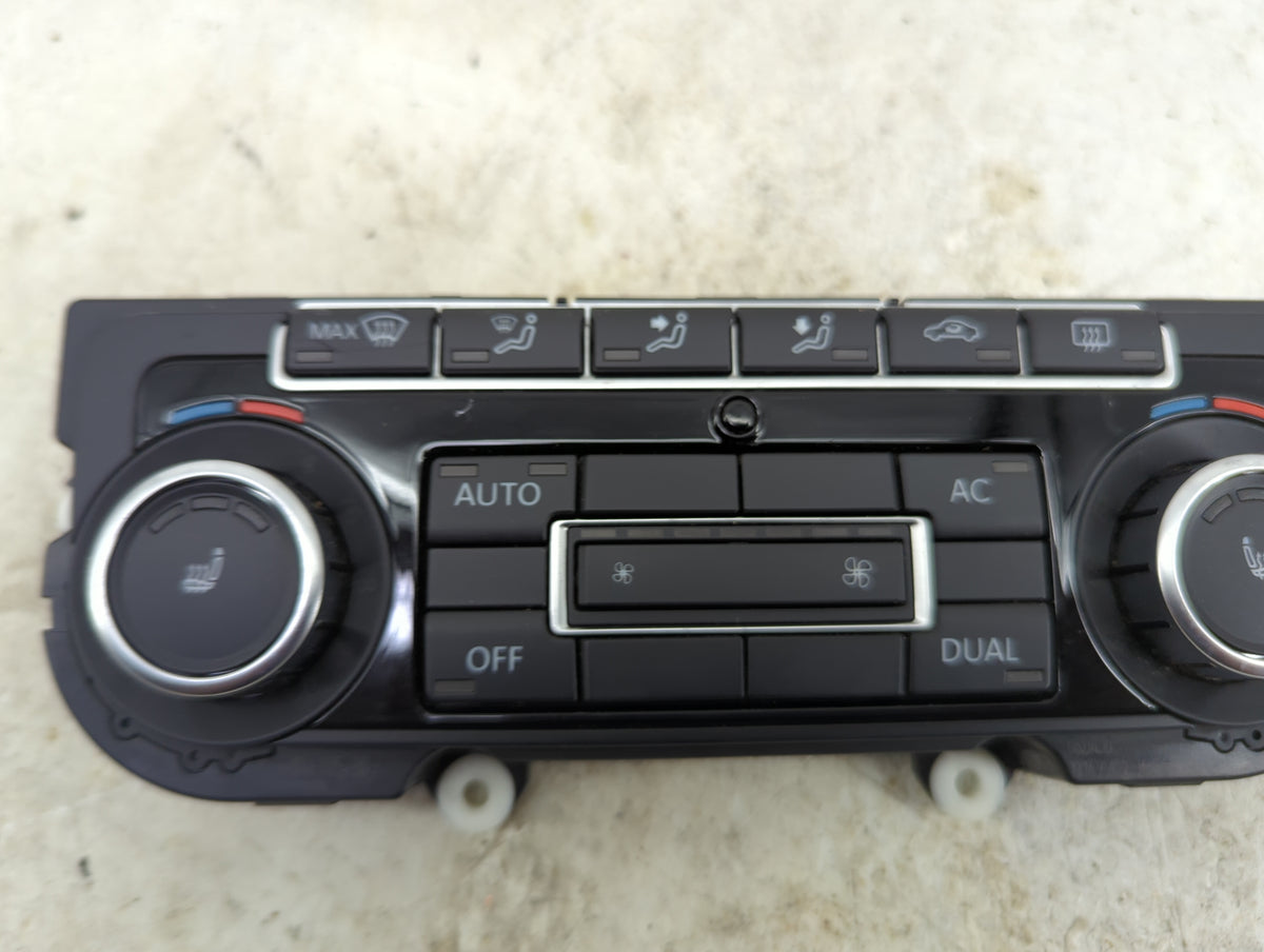 2009-2010 Volkswagen Eos Climate Control Module Temperature AC/Heater Replacement P/N:5K0907044CF 5HB009748-41 Fits OEM Used