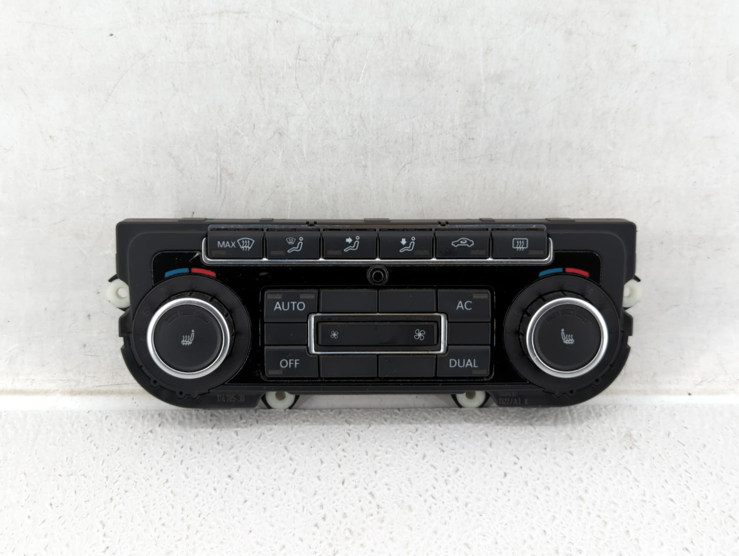 2011 Volkswagen Eos Climate Control Module Temperature AC/Heater Replacement P/N:5K0 907 044 CF 5HB 009 748-41 Fits Fits 201