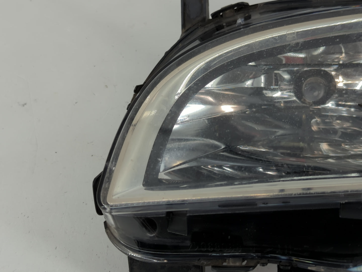 Volkswagen Golf Passenger Right Oem Front Light Lamp - Oemusedautoparts1.com