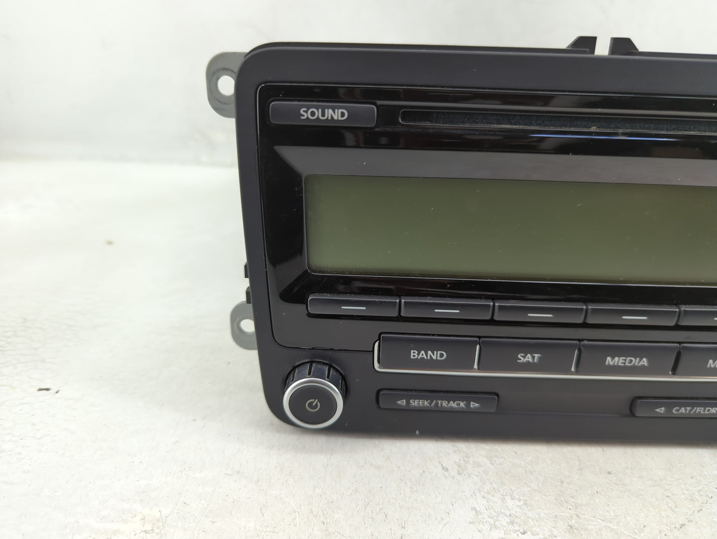 2010-2011 Volkswagen Golf Radio AM FM Cd Player Receiver Replacement P/N:1K0035164 Fits Fits 2010 2011 2012 2013 2014 OEM Us