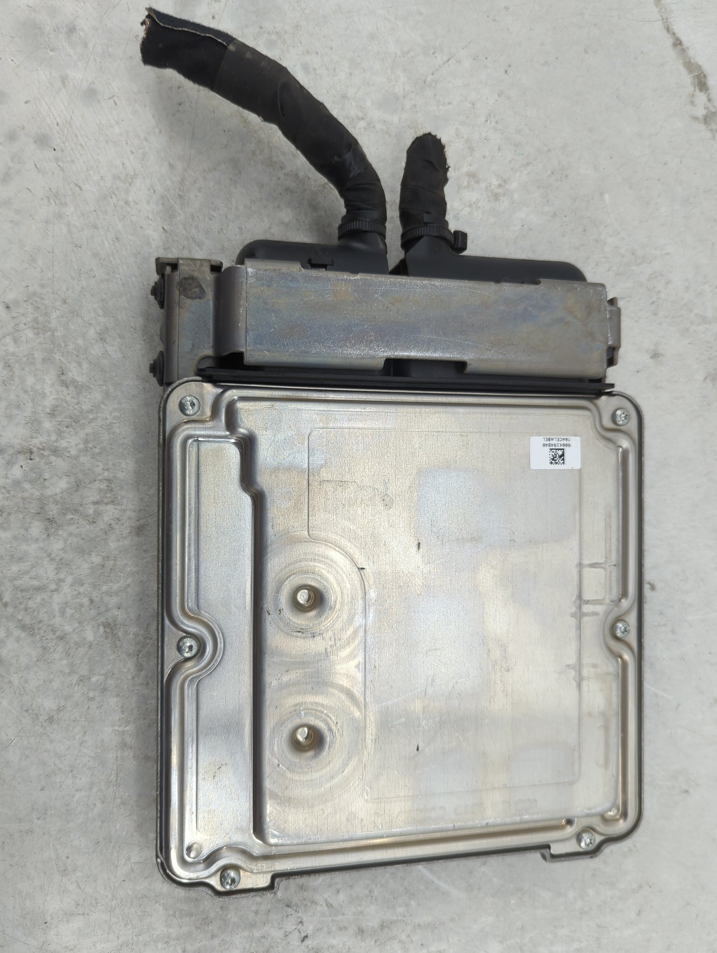 2011 Volkswagen Golf PCM Engine Control Computer ECU ECM PCU OEM P/N:0 261 S05 977 1K0 907 115 AQ Fits OEM Used Auto Parts -
