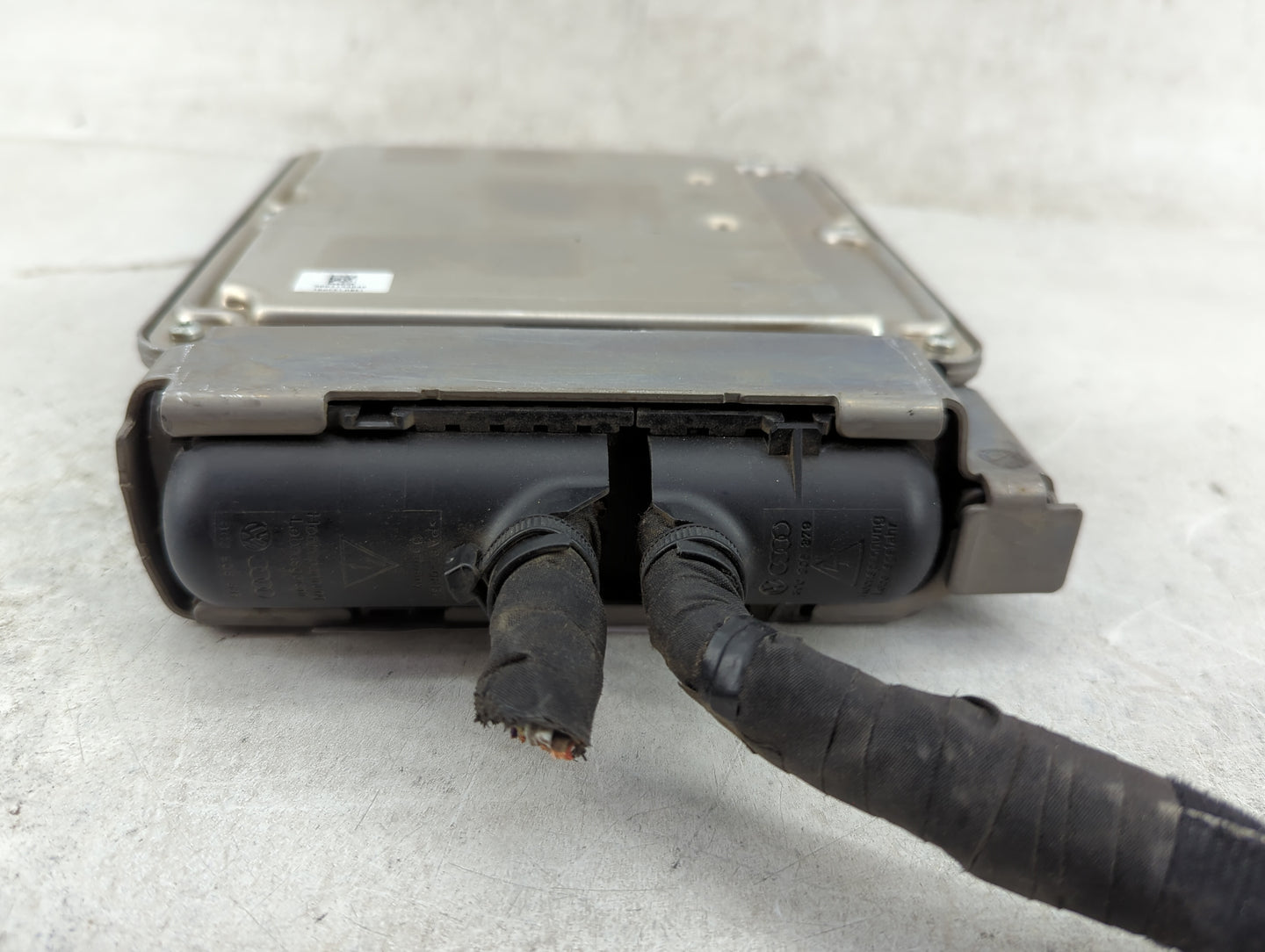 2011 Volkswagen Golf PCM Engine Control Computer ECU ECM PCU OEM P/N:0 261 S05 977 1K0 907 115 AQ Fits OEM Used Auto Parts -