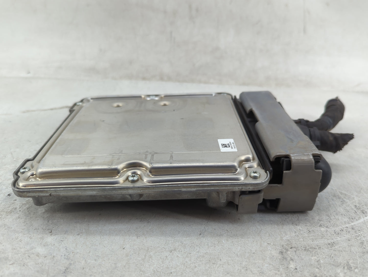 2011 Volkswagen Golf PCM Engine Control Computer ECU ECM PCU OEM P/N:0 261 S05 977 1K0 907 115 AQ Fits OEM Used Auto Parts -
