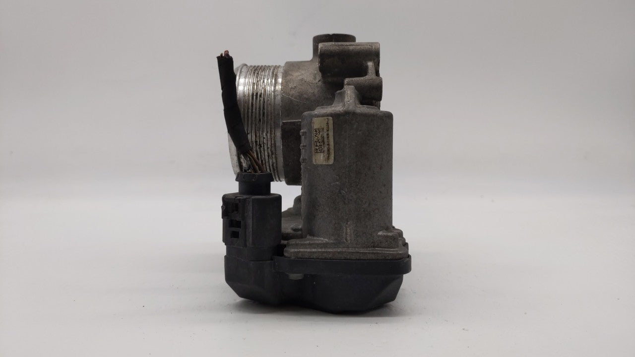 2013-2019 Volkswagen Golf Throttle Body P/N:E8-2103-0-09305-00485 06F 133 062 E Fits OEM Used Auto Parts - Oemusedautoparts1