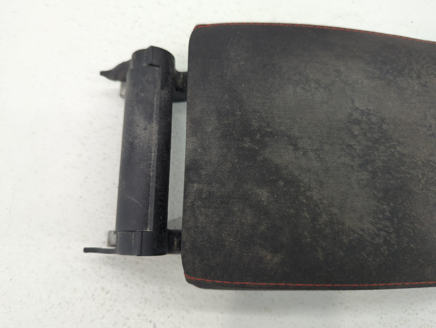 2011 Volkswagen Golf Center Console Armrest Cover Lid Black - Oemusedautoparts1.com