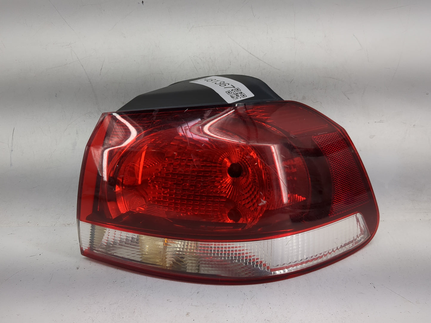 2011 Volkswagen Golf Gti Tail Light Assembly Passenger Right OEM P/N:1K6 945 095 R 167 954-04 Fits OEM Used Auto Parts - Oem