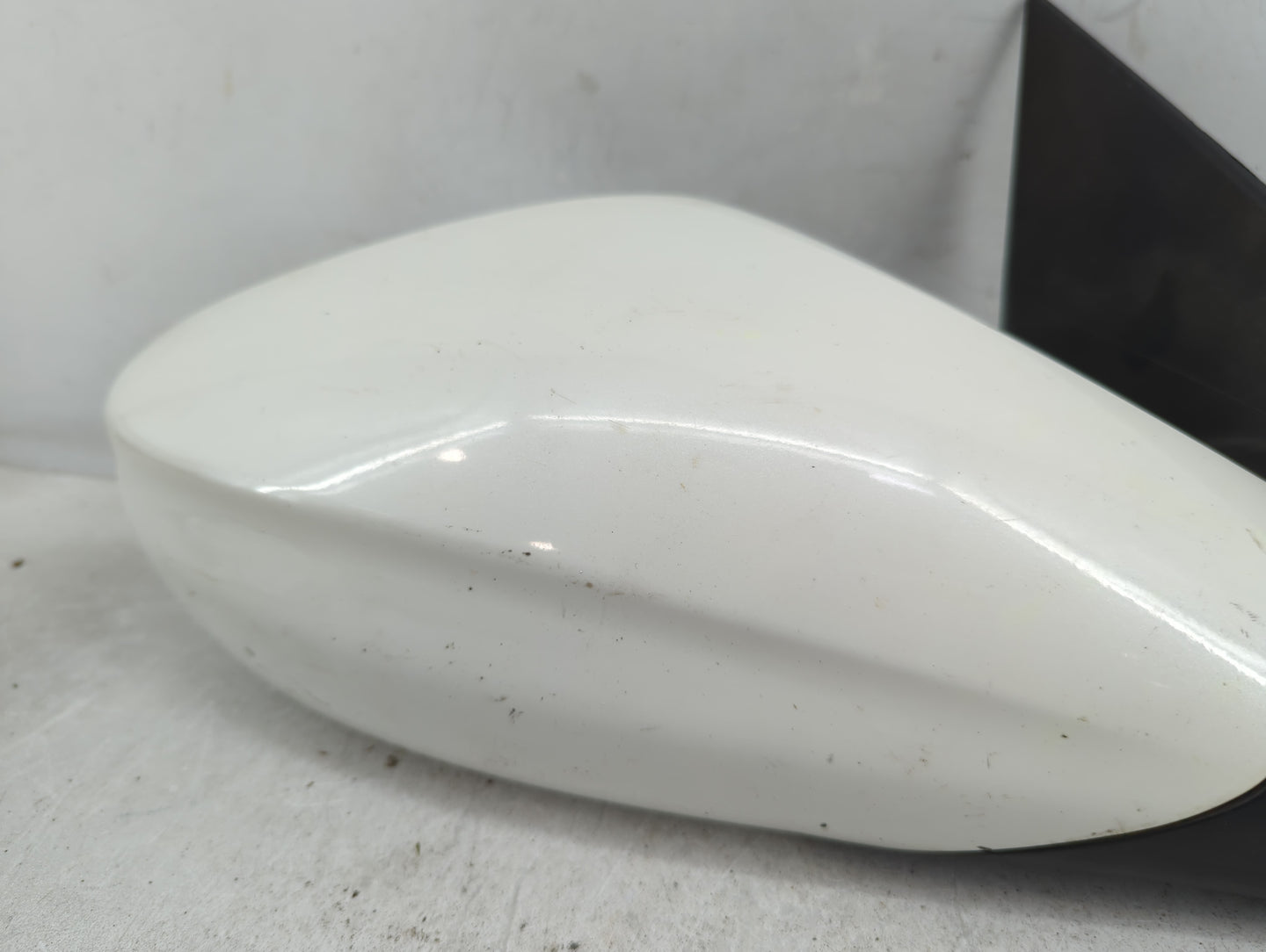 2010-2014 Volkswagen Gti Passenger Side View Mirror - Right Door Mirror OEM Used - Oemusedautoparts1.com