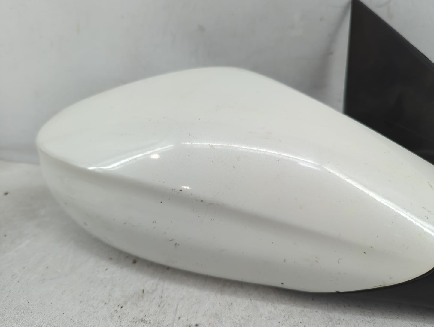 2010-2014 Volkswagen Gti Passenger Side View Mirror - Right Door Mirror OEM Used - Oemusedautoparts1.com