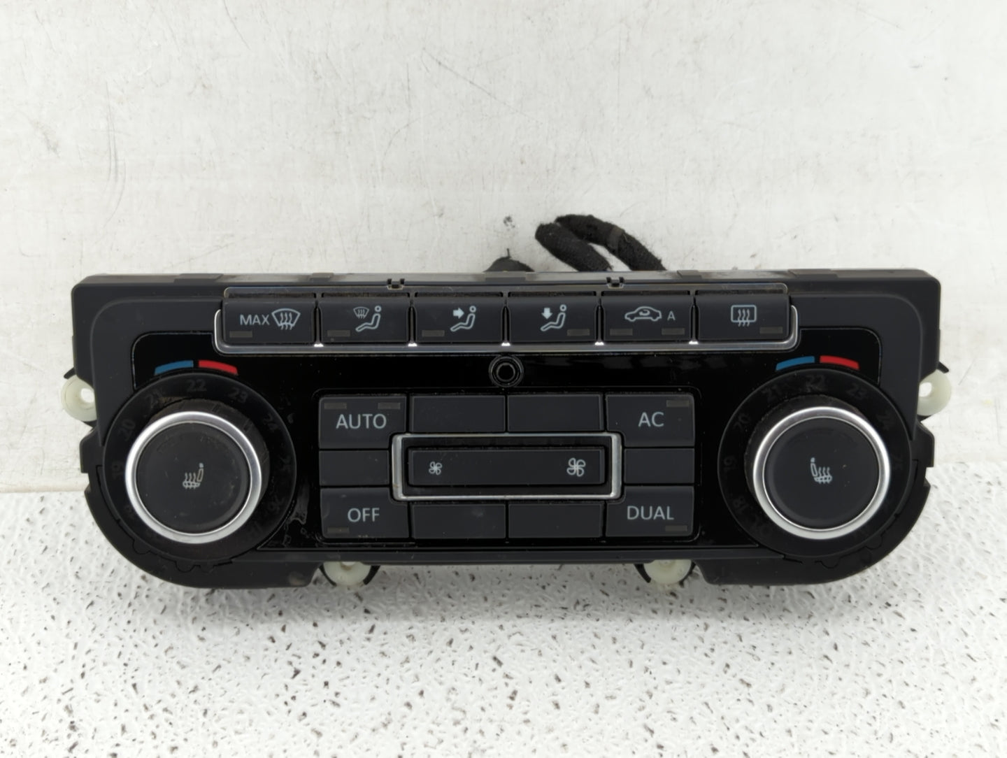 2010-2011 Volkswagen Gti Climate Control Module Temperature AC/Heater Replacement P/N:3C8 907 336AJ 5K0 907 044 BT Fits OEM 