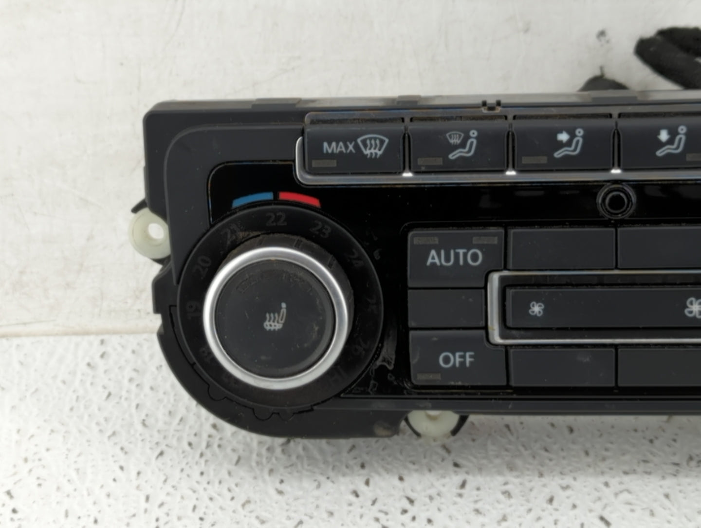 2010-2011 Volkswagen Gti Climate Control Module Temperature AC/Heater Replacement P/N:3C8 907 336AJ 5K0 907 044 BT Fits OEM 