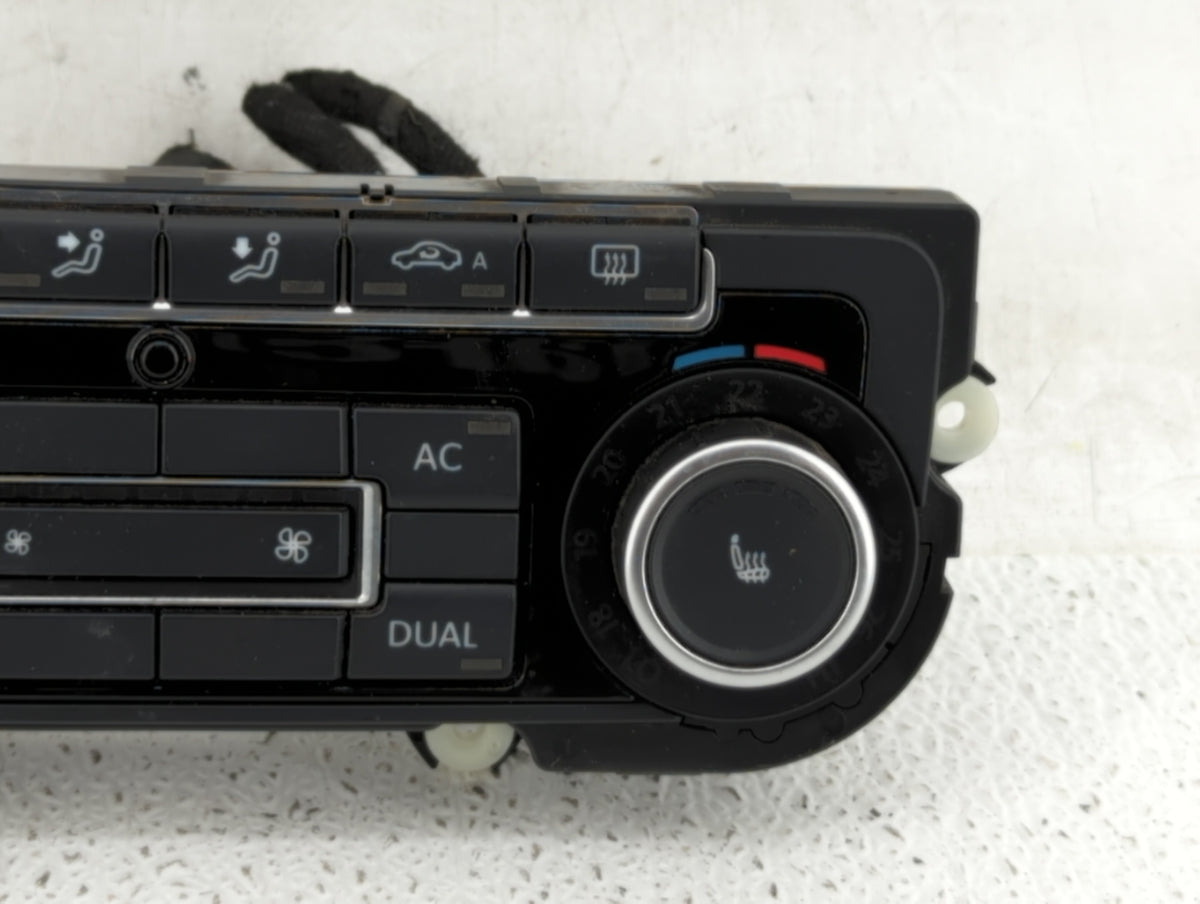 2010-2011 Volkswagen Gti Climate Control Module Temperature AC/Heater Replacement P/N:3C8 907 336AJ 5K0 907 044 BT Fits OEM 