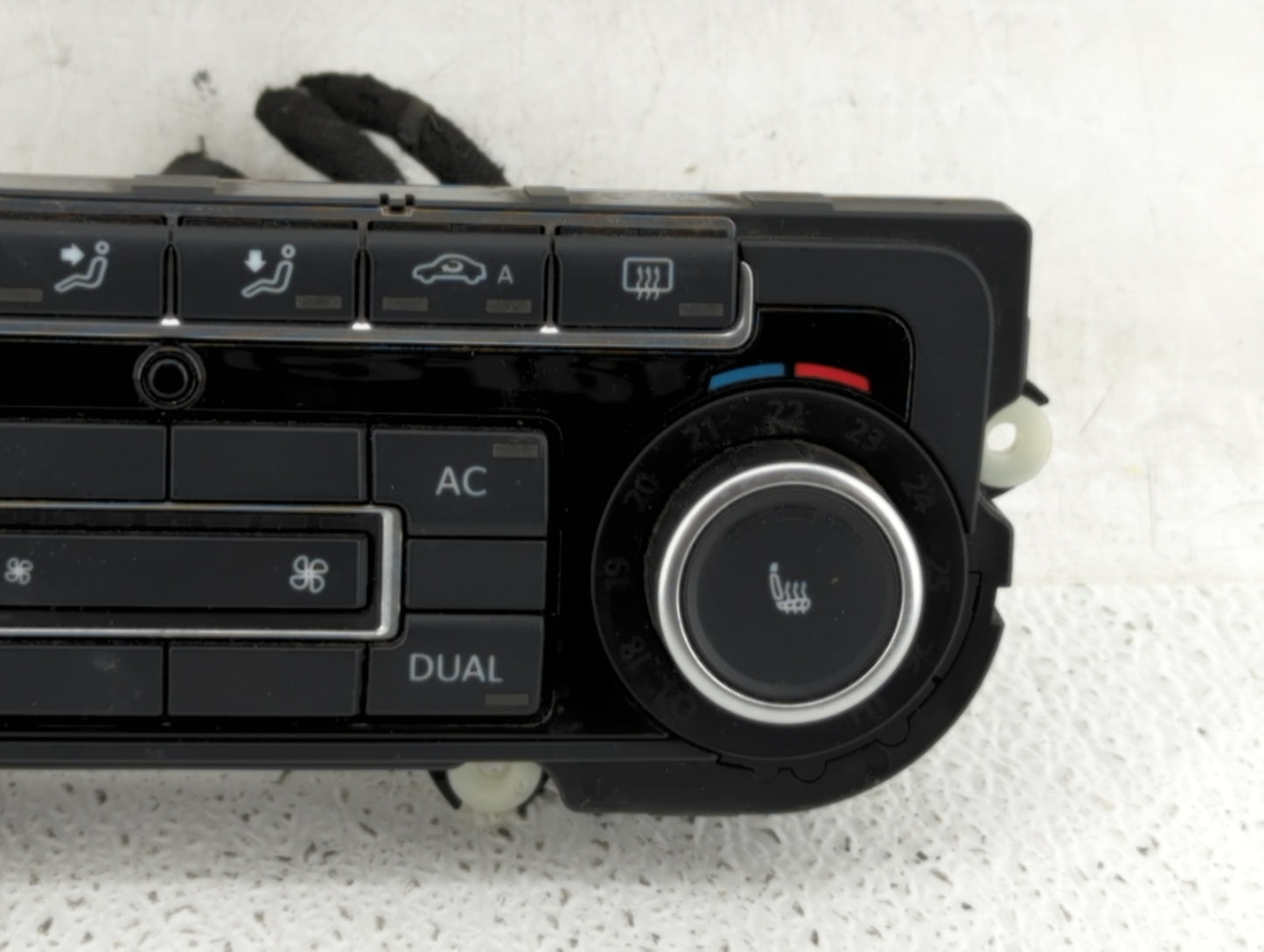 2010-2011 Volkswagen Gti Climate Control Module Temperature AC/Heater Replacement P/N:3C8 907 336AJ 5K0 907 044 BT Fits OEM 
