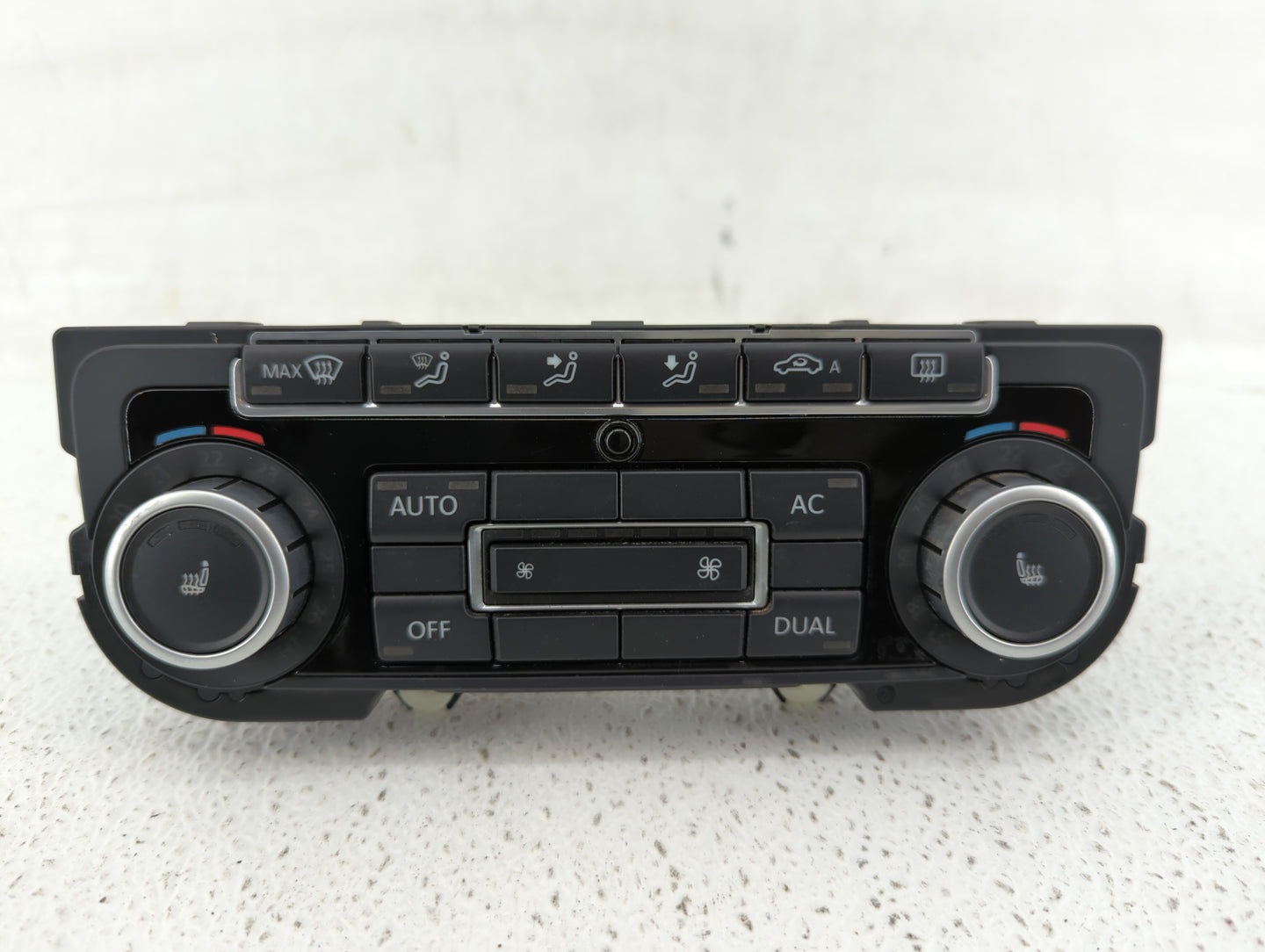 2010-2011 Volkswagen Gti Climate Control Module Temperature AC/Heater Replacement P/N:3C8 907 336AJ 5K0 907 044 BT Fits OEM 