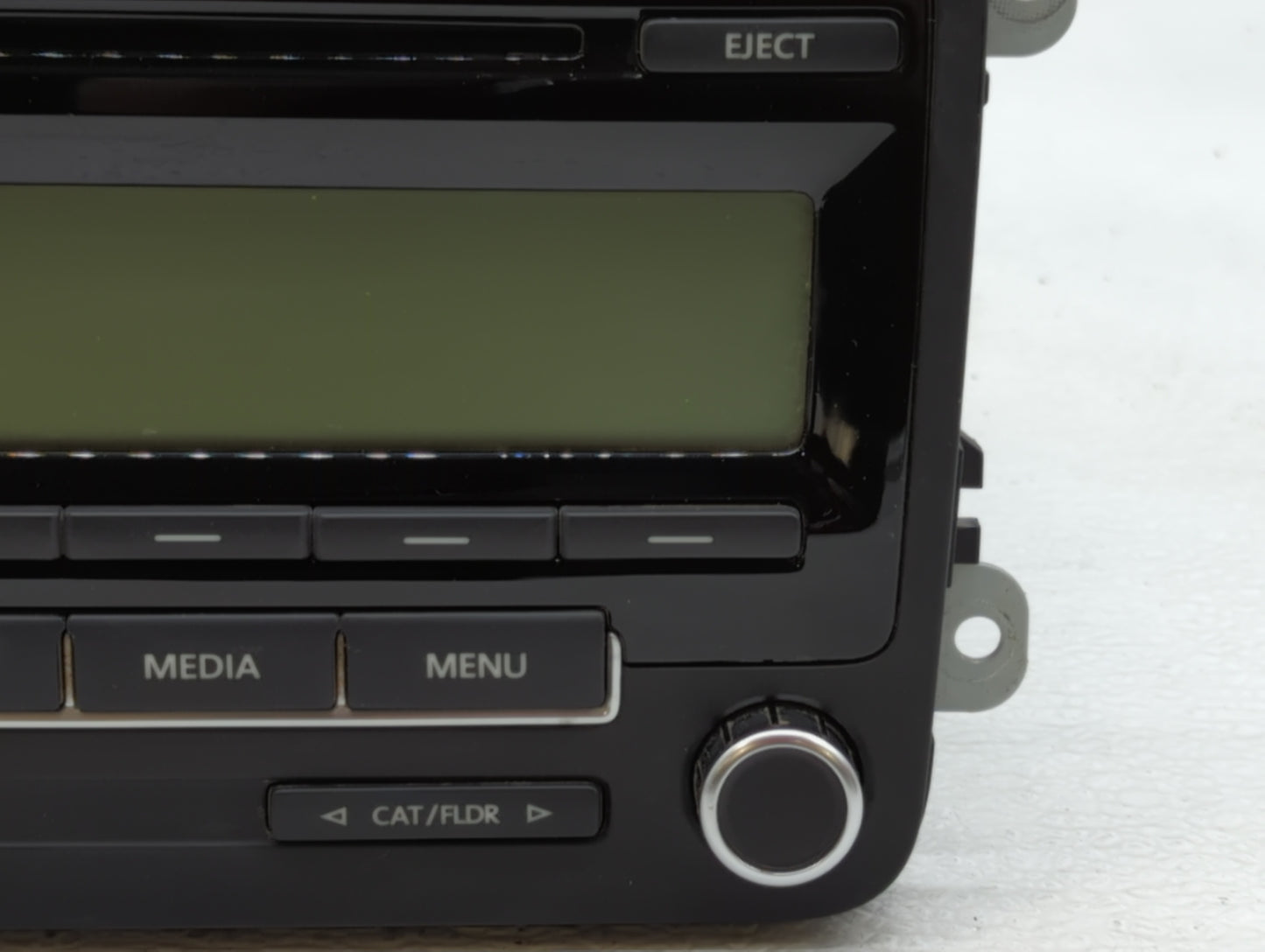 2010-2011 Volkswagen Gti Am Fm Cd Player Radio Receiver - Oemusedautoparts1.com