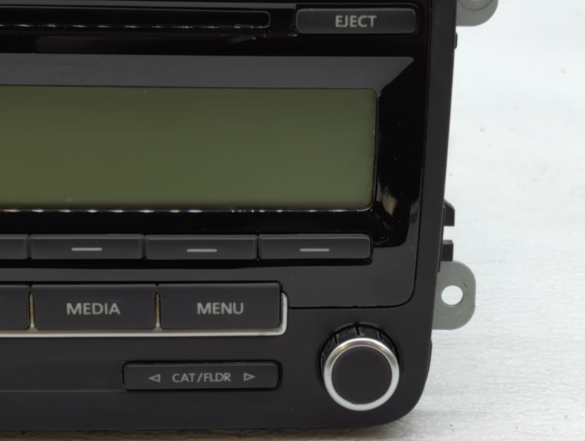 2010-2011 Volkswagen Gti Am Fm Cd Player Radio Receiver - Oemusedautoparts1.com