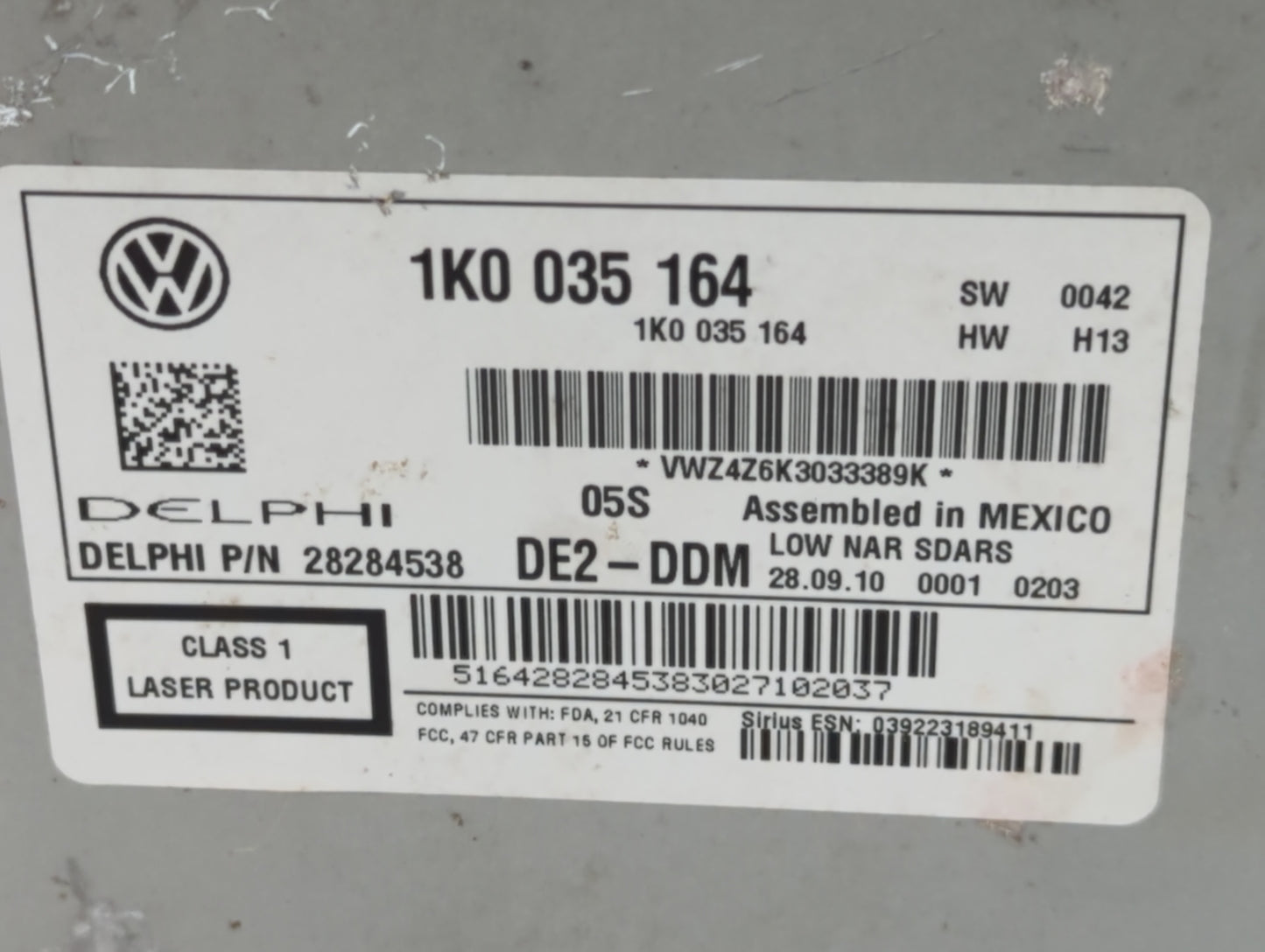 2010-2011 Volkswagen Gti Am Fm Cd Player Radio Receiver - Oemusedautoparts1.com