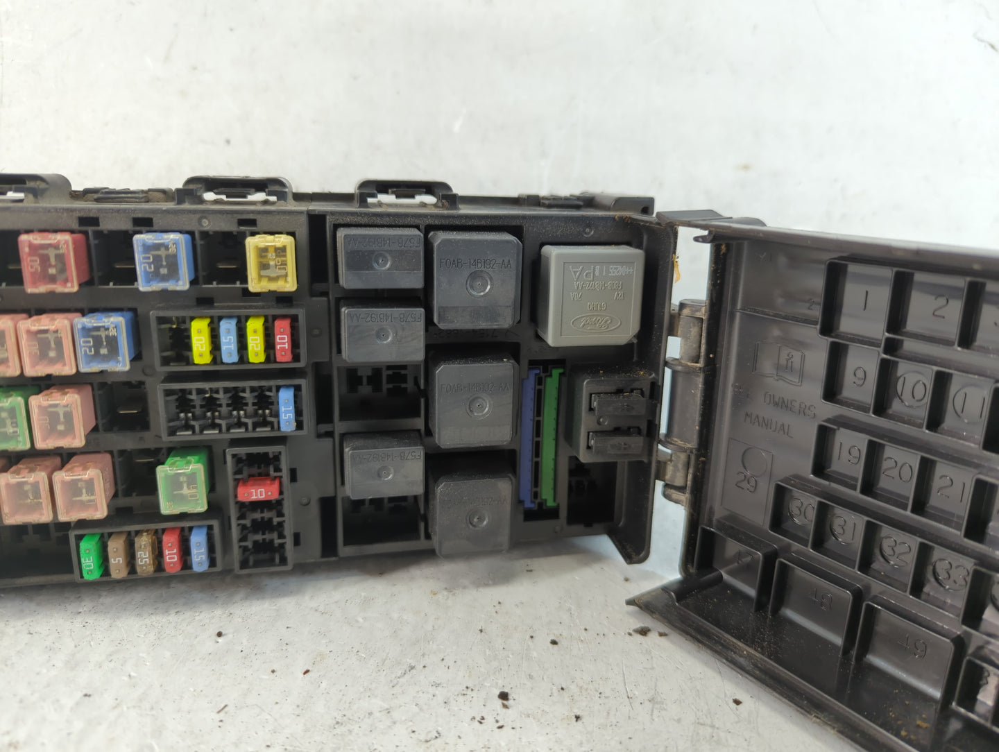 2010-2014 Volkswagen Jetta Fusebox Fuse Box Panel Relay Module P/N:7154-1882 Fits OEM Used Auto Parts - Oemusedautoparts1.co