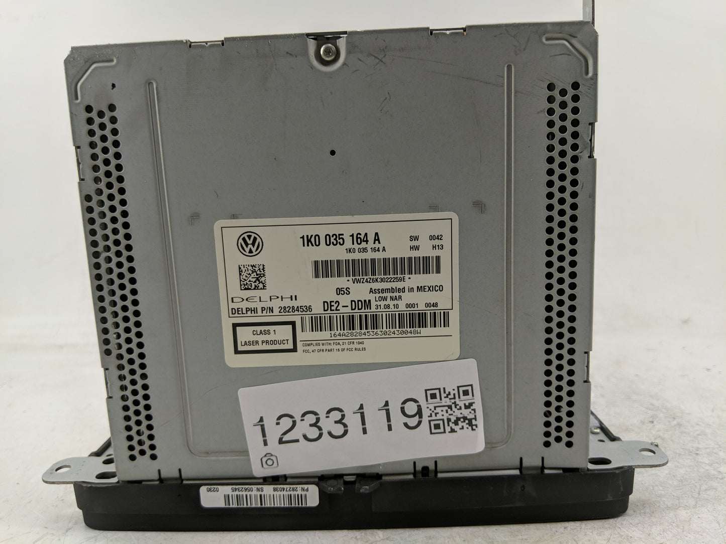 2011 Volkswagen Jetta Radio AM FM Cd Player Receiver Replacement P/N:1K0 035 164 A Fits OEM Used Auto Parts - Oemusedautopar