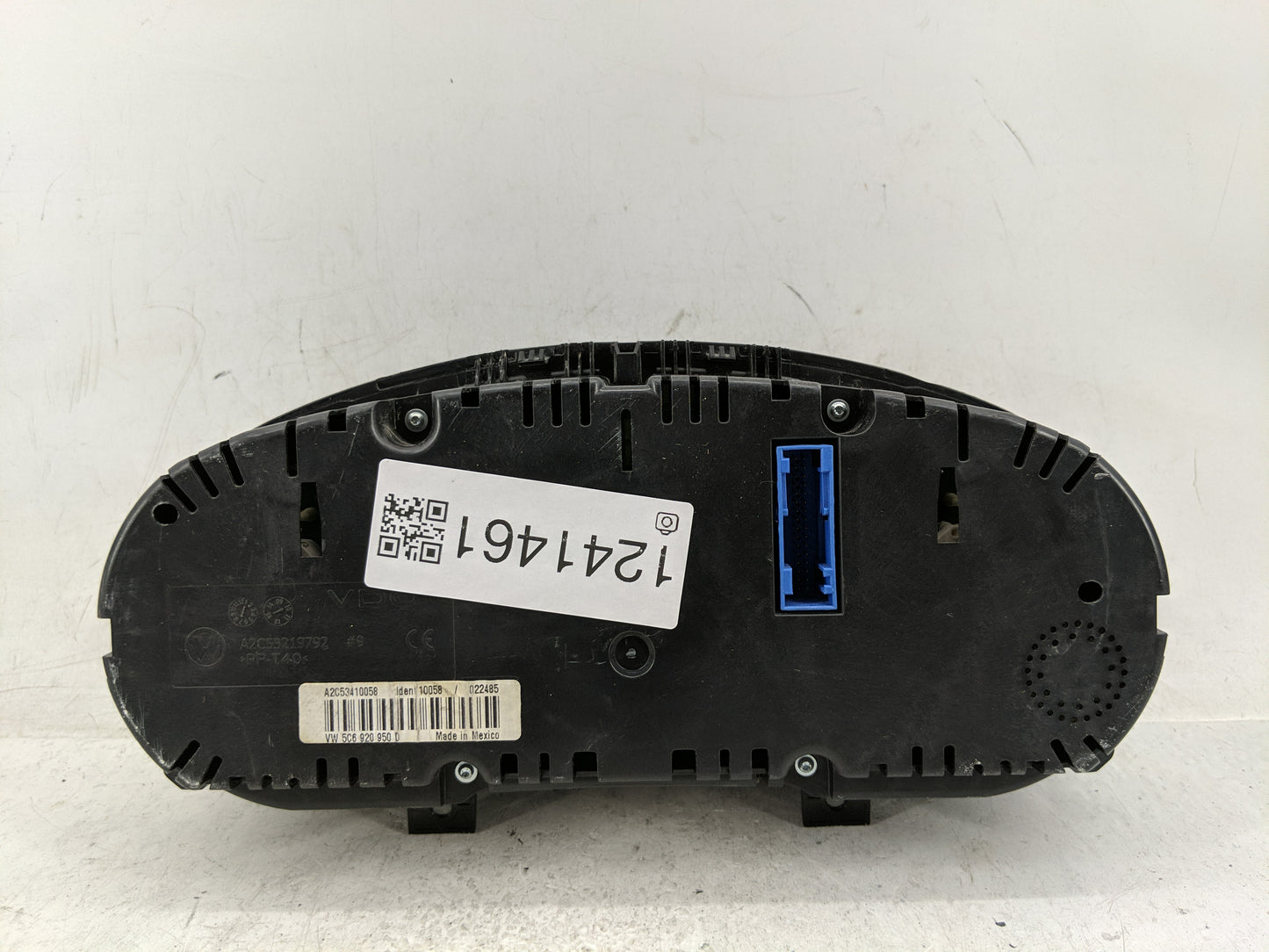 2009-2014 Volkswagen Jetta Instrument Cluster Speedometer Gauges P/N:5C6920 950D Fits Fits 2009 2010 2011 2012 2013 2014 OEM
