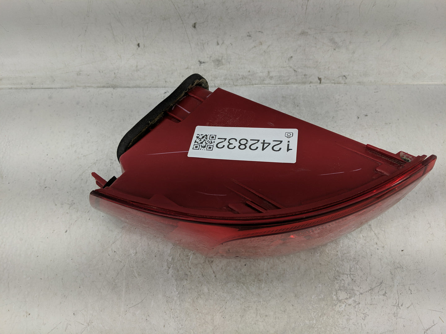 2008-2011 Volkswagen Jetta Tail Light Assembly Passenger Right OEM Fits Fits 2008 2009 2010 2011 OEM Used Auto Parts - Oemus