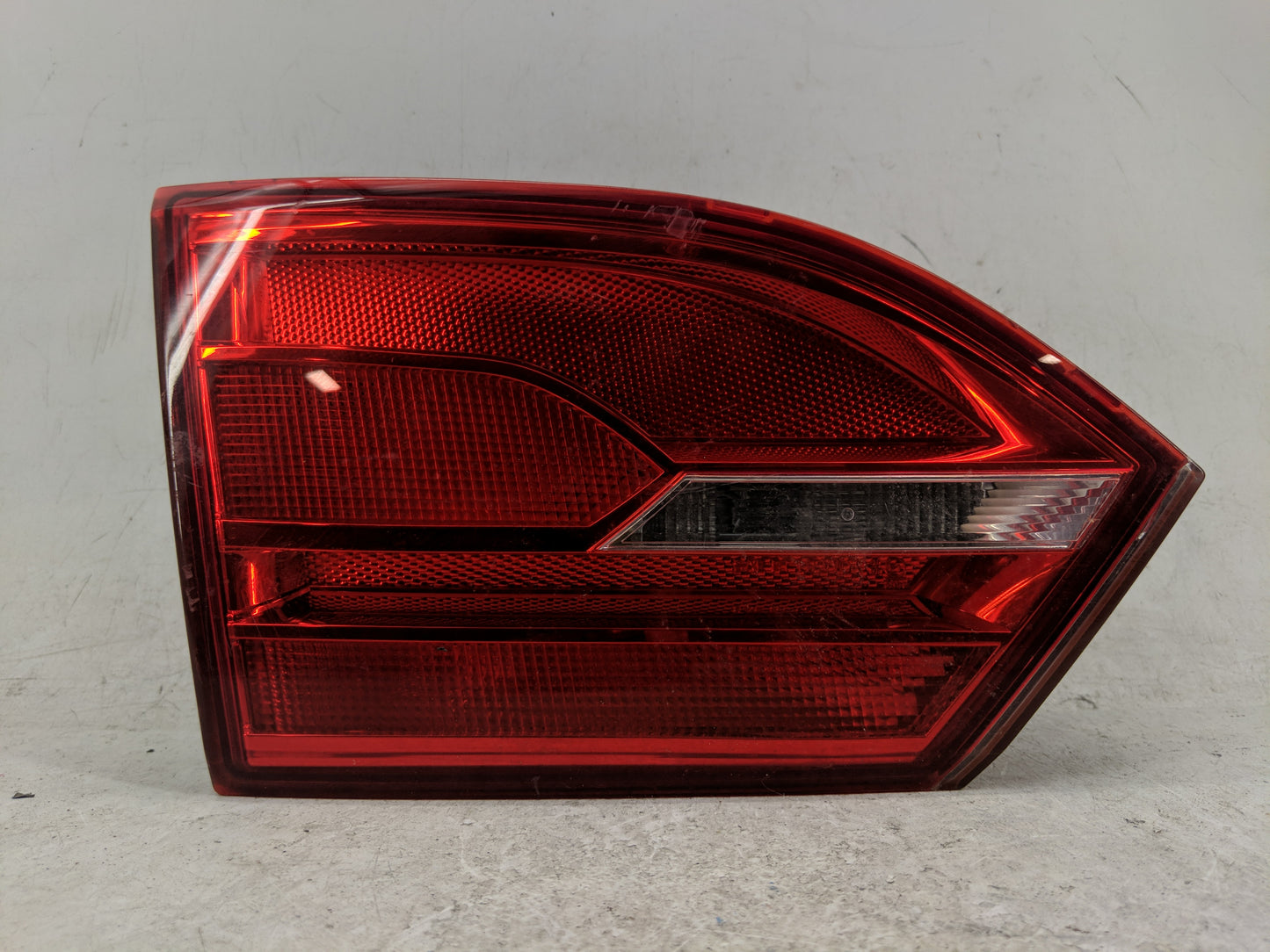 2011 Volkswagen Jetta Driver Left Side Deck Lid Mounted Tail Light - Oemusedautoparts1.com