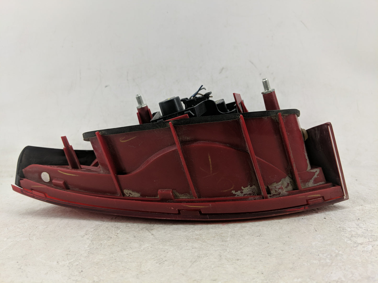 2011 Volkswagen Jetta Driver Left Side Deck Lid Mounted Tail Light - Oemusedautoparts1.com
