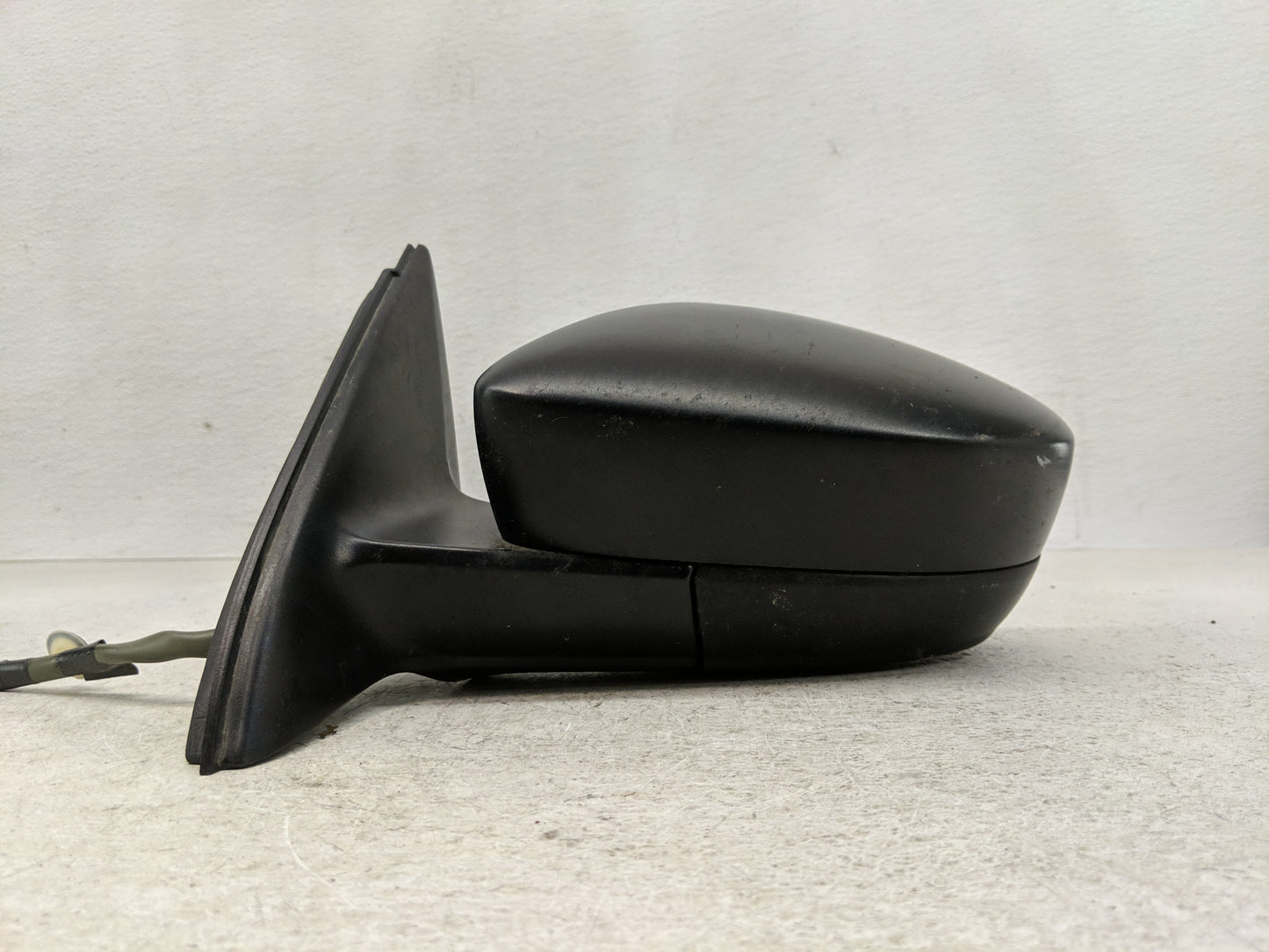 2011-2016 Volkswagen Jetta Driver Side View Mirror - Left Door Mirror OEM Used - Oemusedautoparts1.com