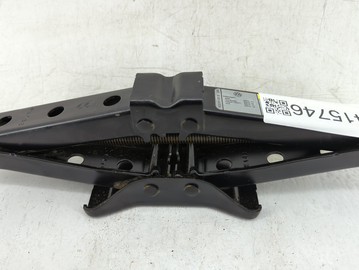 2011 Volkswagen Jetta Spare Scissor Car Jack - Oemusedautoparts1.com