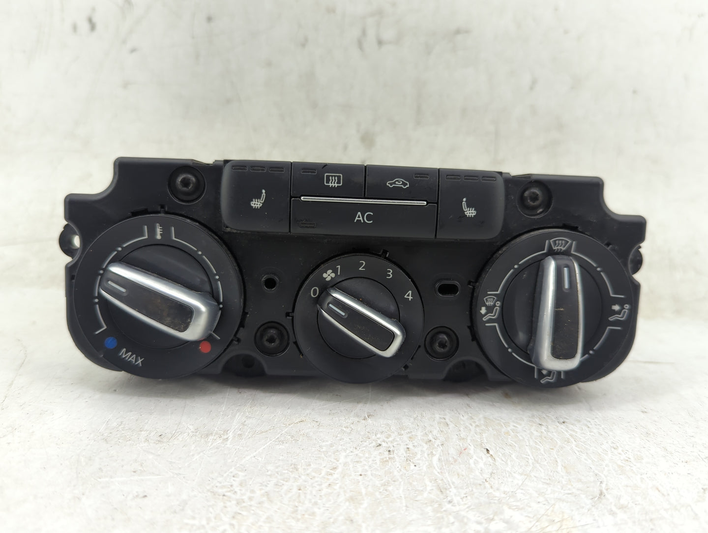 2011-2014 Volkswagen Jetta Climate Control Module Temperature AC/Heater Replacement P/N:5C1 819 045 90151-558 Fits OEM Used 