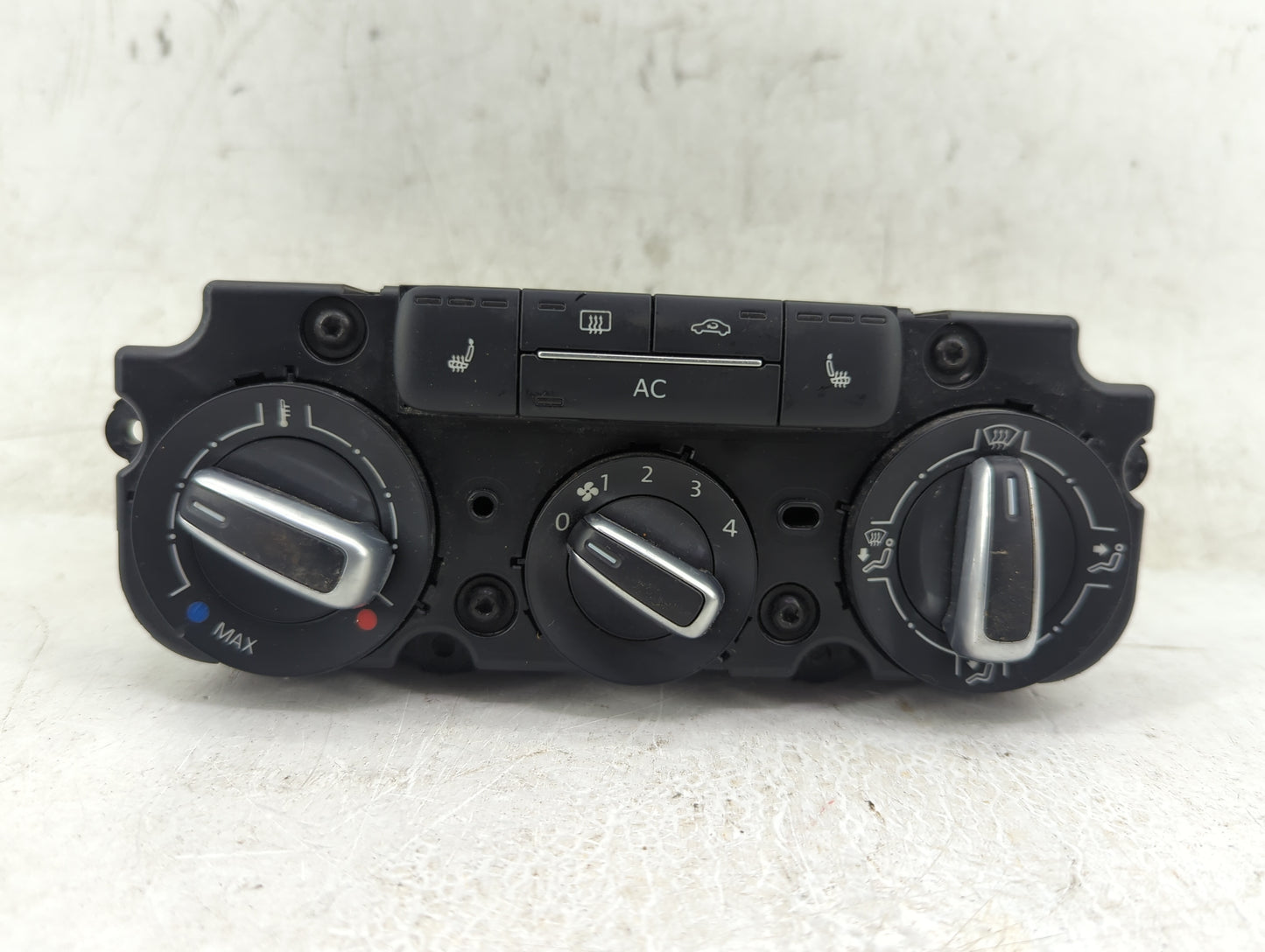 2011-2014 Volkswagen Jetta Climate Control Module Temperature AC/Heater Replacement P/N:5C1 819 045 90151-558 Fits OEM Used 