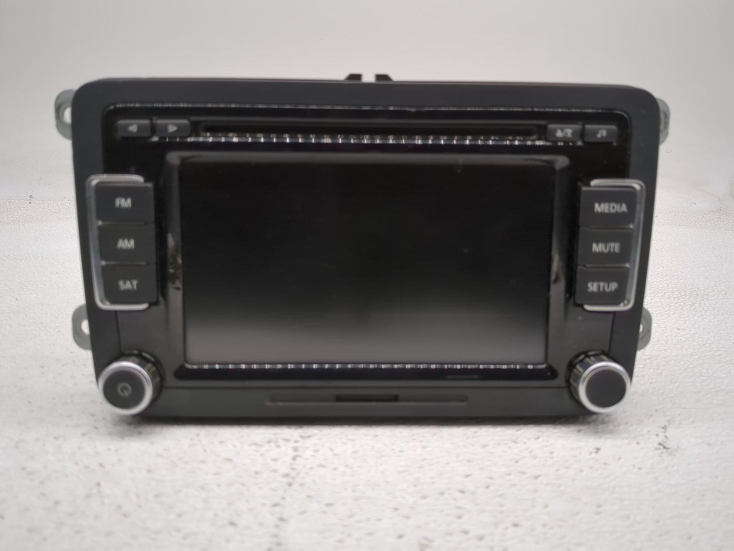 2010-2017 Volkswagen Jetta Radio AM FM Cd Player Receiver Replacement P/N:1K0 035 180 AC Fits OEM Used Auto Parts - Oemuseda