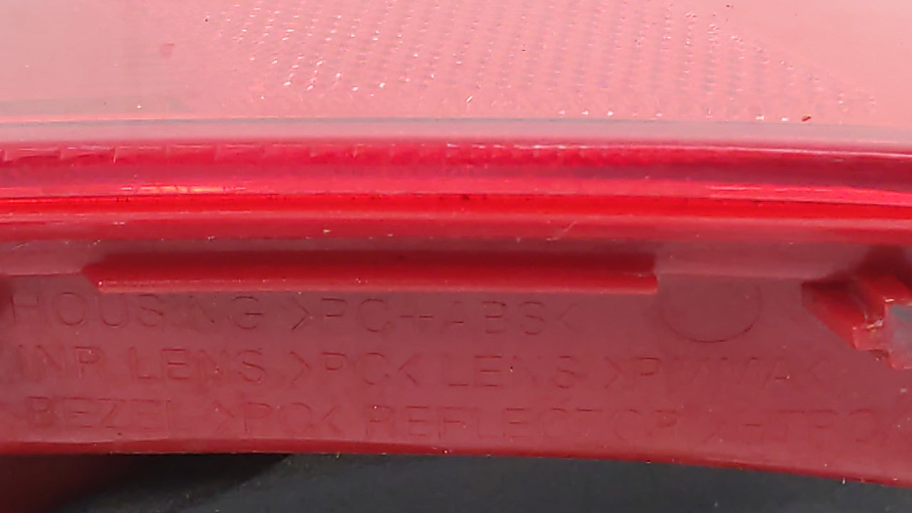 2008-2011 Volkswagen Jetta Tail Light Assembly Passenger Right OEM Fits Fits 2008 2009 2010 2011 OEM Used Auto Parts - Oemus