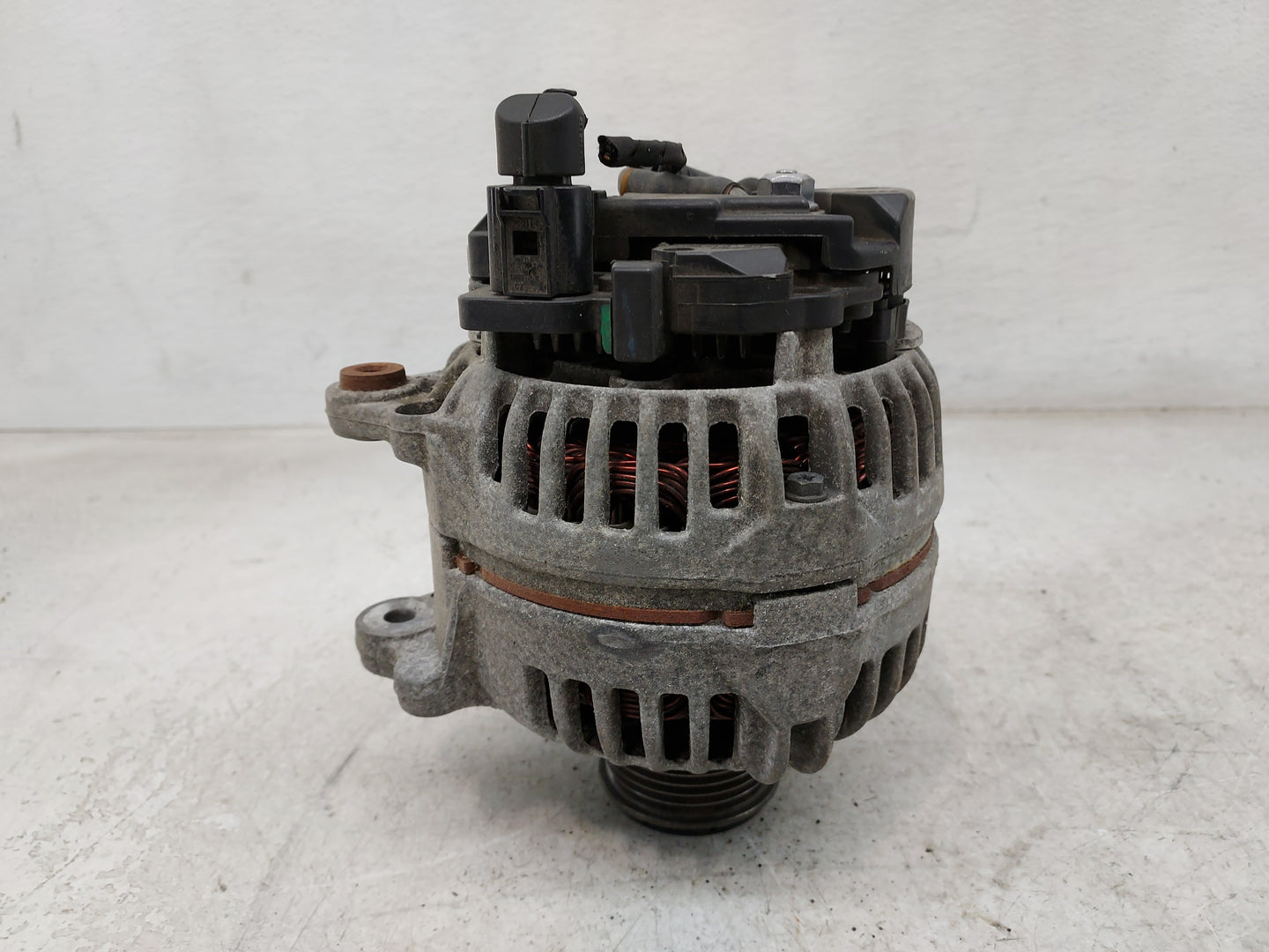 2005-2016 Volkswagen Jetta Alternator Replacement Generator Charging Assembly Engine OEM P/N:0 124 525 091 06F 903 023F Fits