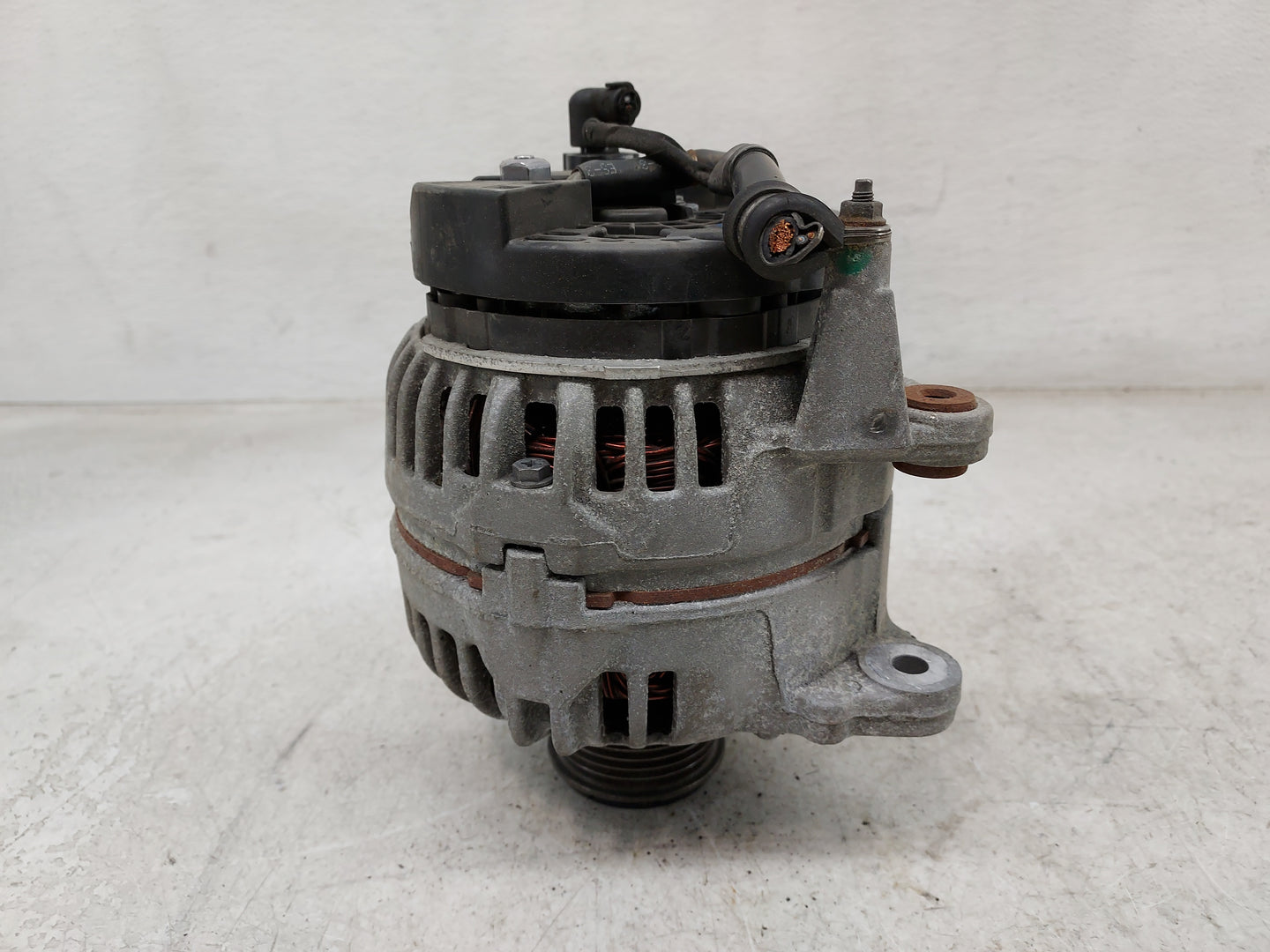 2005-2016 Volkswagen Jetta Alternator Replacement Generator Charging Assembly Engine OEM P/N:0 124 525 091 06F 903 023F Fits