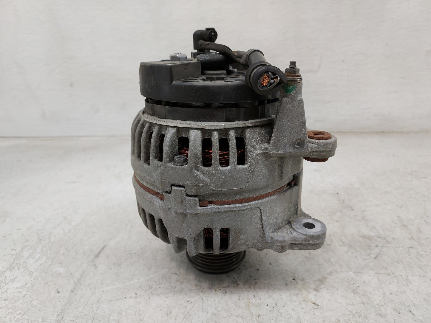 2005-2016 Volkswagen Jetta Alternator Replacement Generator Charging Assembly Engine OEM P/N:0 124 525 091 06F 903 023F Fits
