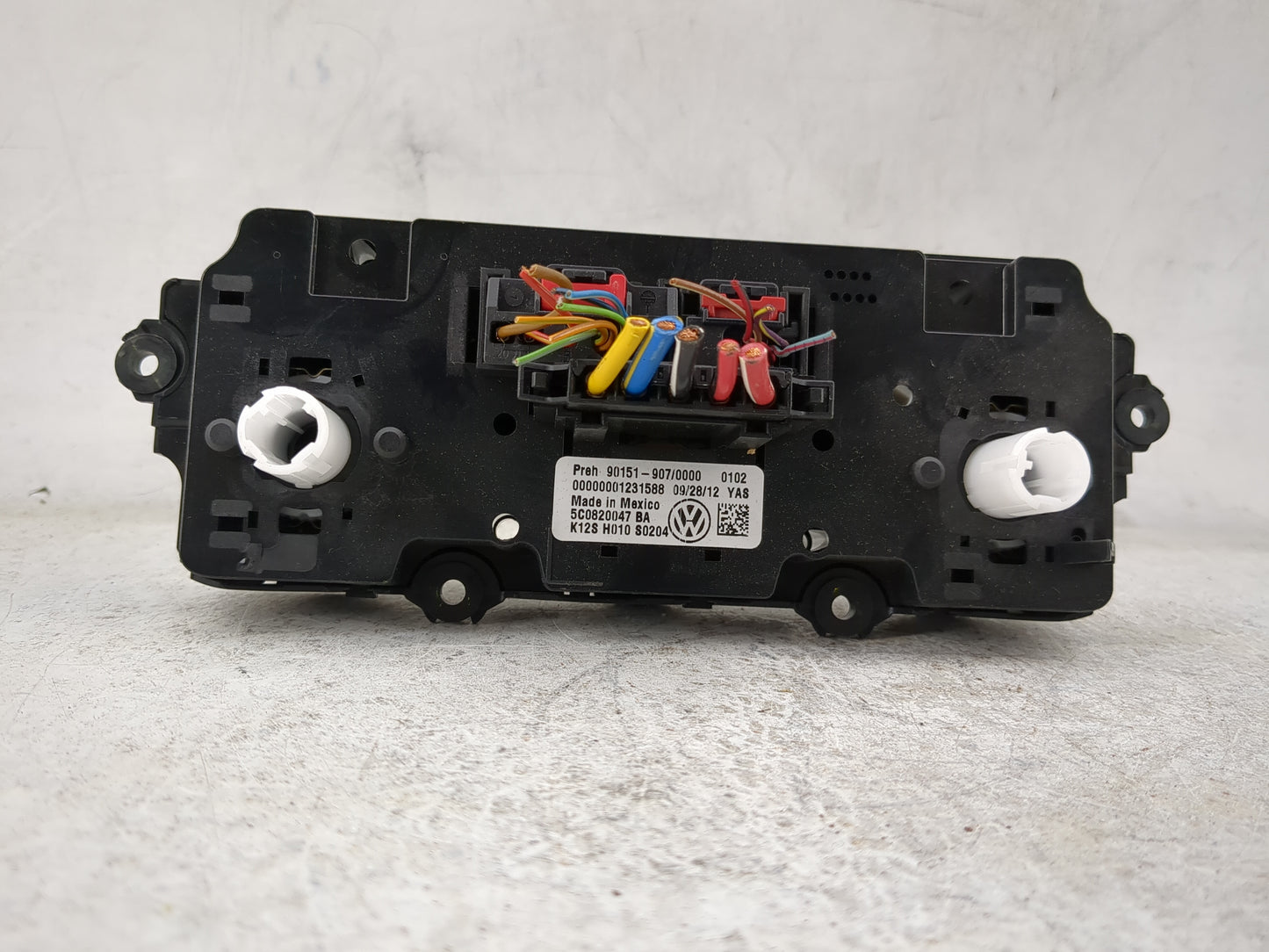 2011-2014 Volkswagen Jetta Climate Control Module Temperature AC/Heater Replacement P/N:5C0820047BA 90151-907/0000 Fits OEM 