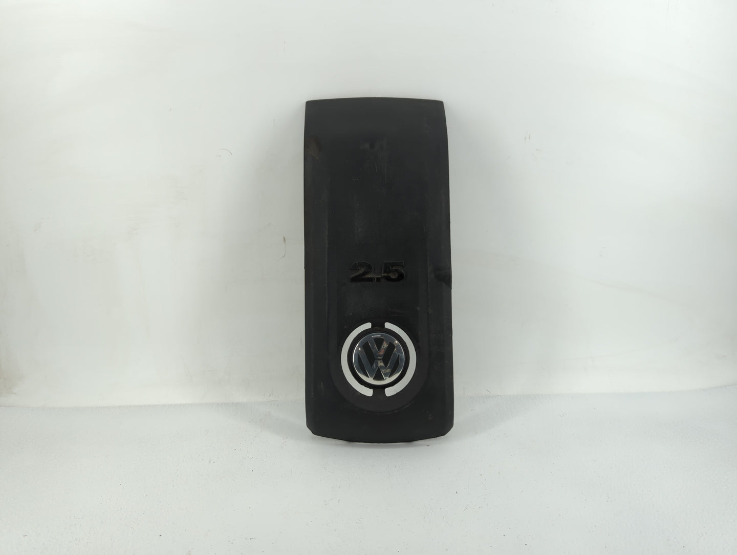 2011 Volkswagen Jetta Engine Cover - Oemusedautoparts1.com