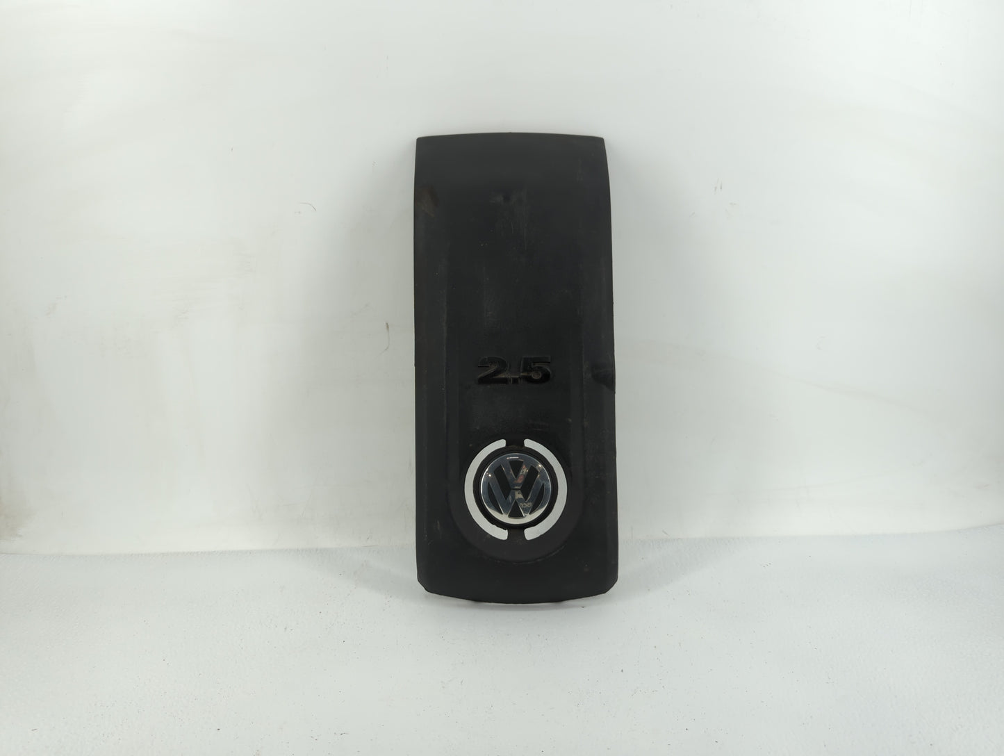 2011 Volkswagen Jetta Engine Cover - Oemusedautoparts1.com