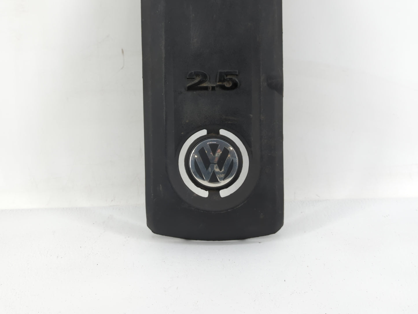 2011 Volkswagen Jetta Engine Cover - Oemusedautoparts1.com
